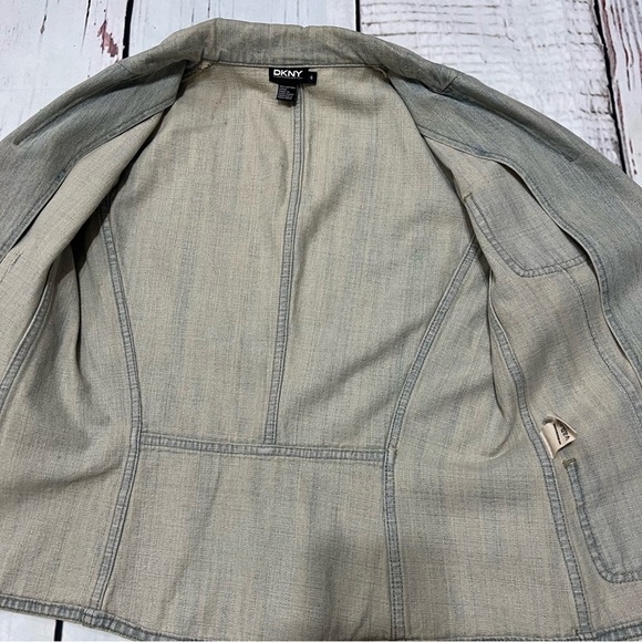 DKNY womens denim fitted blazer jacket dirty wash vintage 90s Y2K in size 6 NWT - Picture 11 of 16